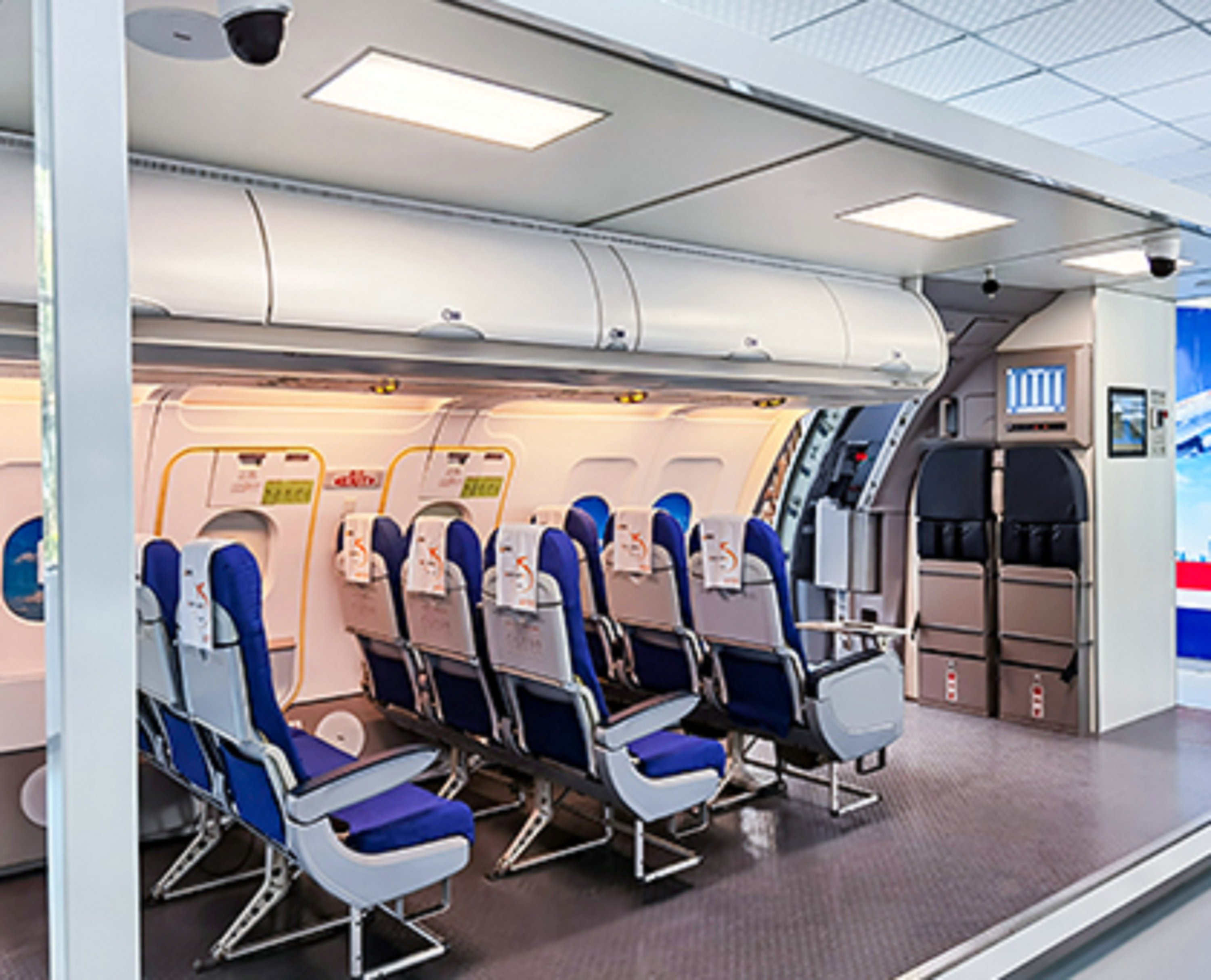 焦作空客A320舱门训练器
