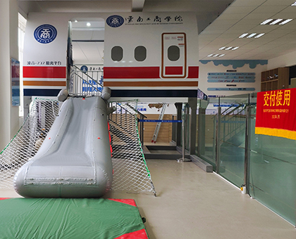 阳泉波音B737-800陆地紧急撤离平台